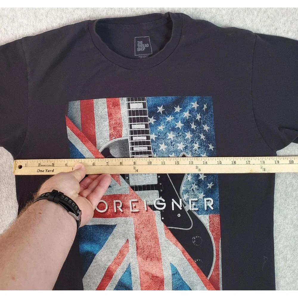 Foreigner Shirt Mens Medium Black 2019 U.S. Tour Guitar Flag Graphic Tee - Picture 7 of 10